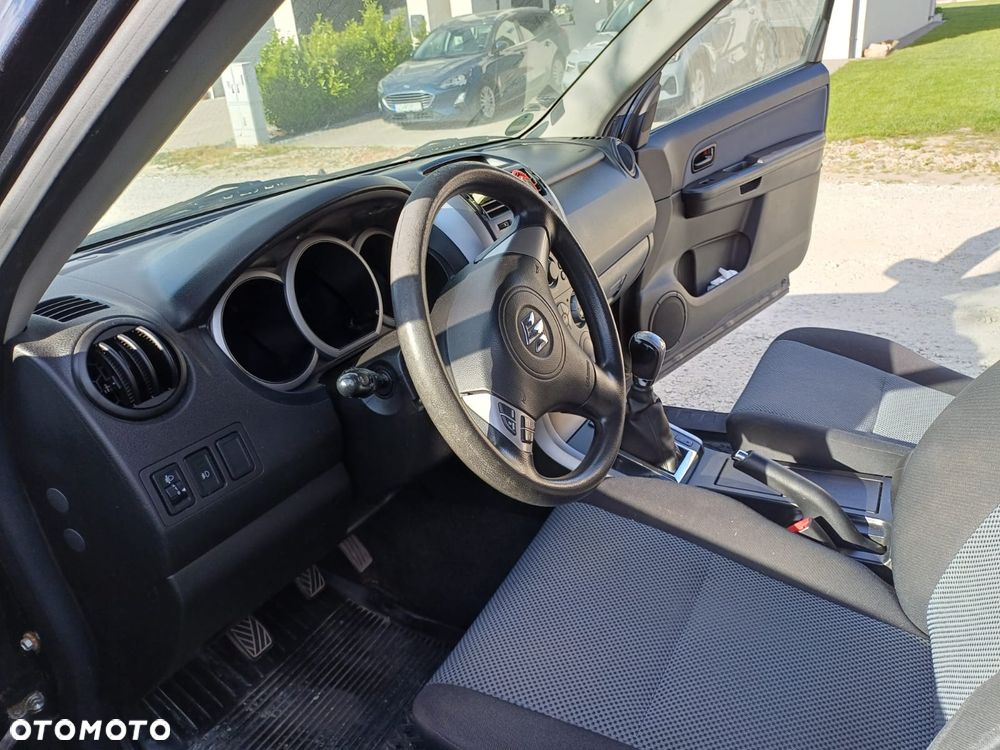 Suzuki Grand Vitara 1.6 City - 4