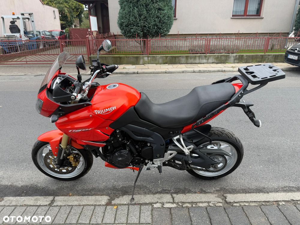 Triumph Tiger - 5