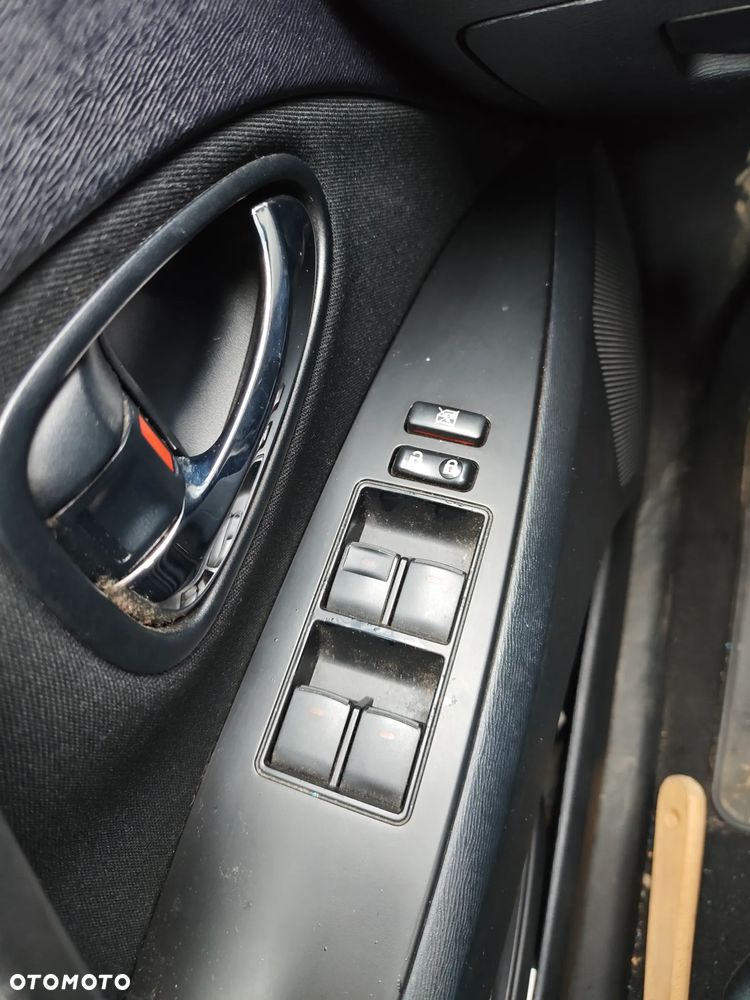 Toyota Avensis 2.0 D-4D Style - 6