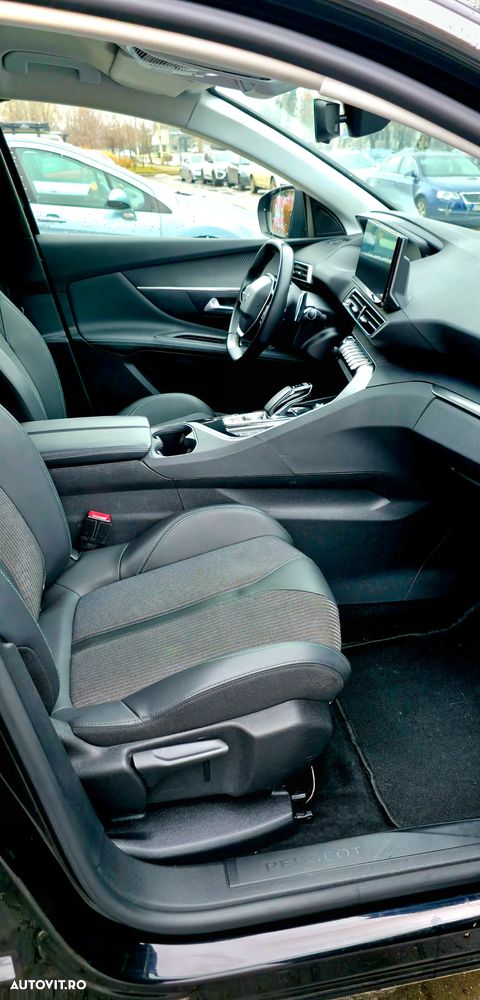 Peugeot 3008 PHEV 225 EAT8 Allure Pack - 8