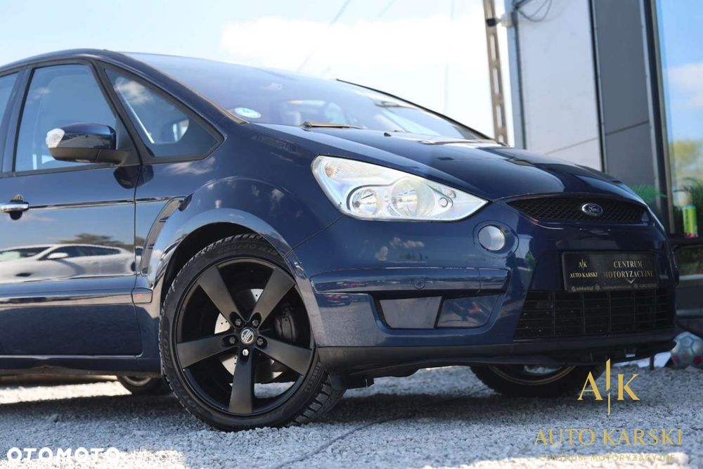Ford S-Max - 12