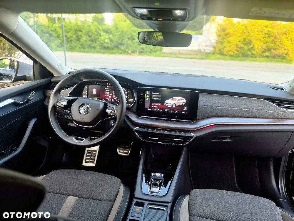 Skoda Octavia 2.0 TDI 4x4 DSG Scout - 12