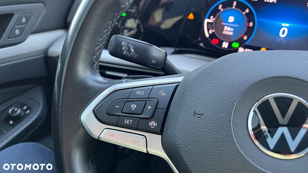 Volkswagen Golf 2.0 TDI SCR DSG Life - 18