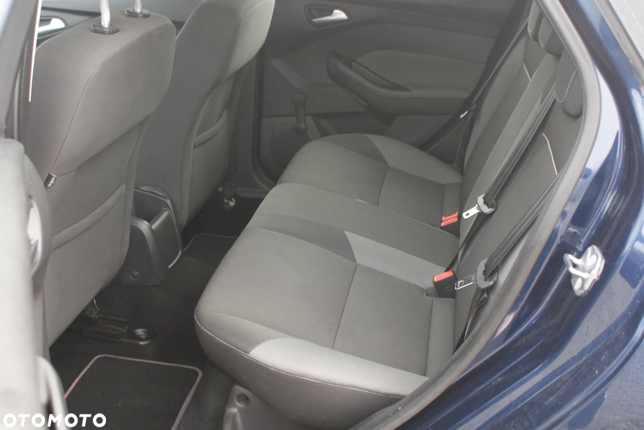 Ford Focus 1.6 Edition - 16