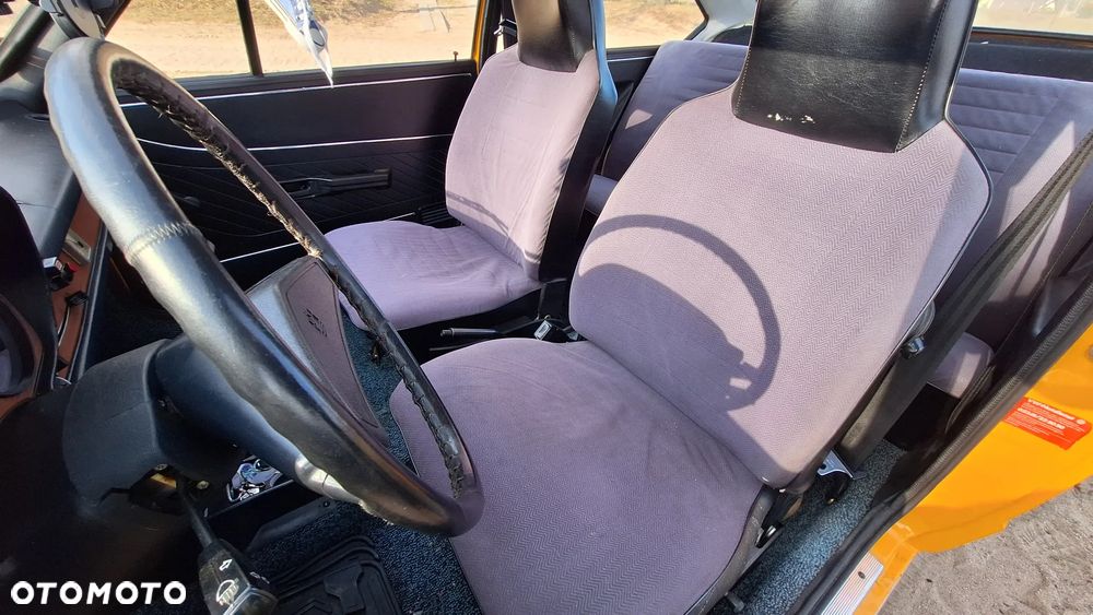 Volkswagen Passat - 9