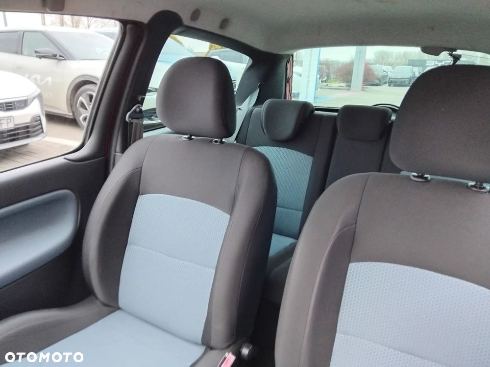 Renault Clio 1.2 16V Expression - 20