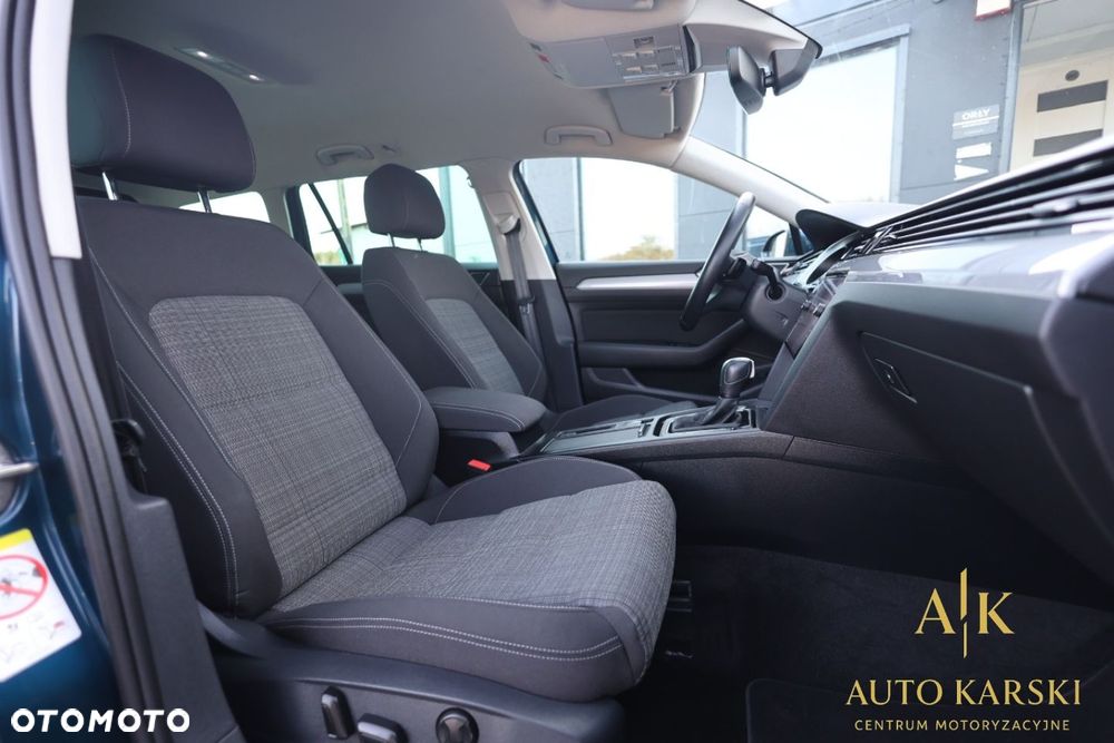 Volkswagen Passat Variant - 37