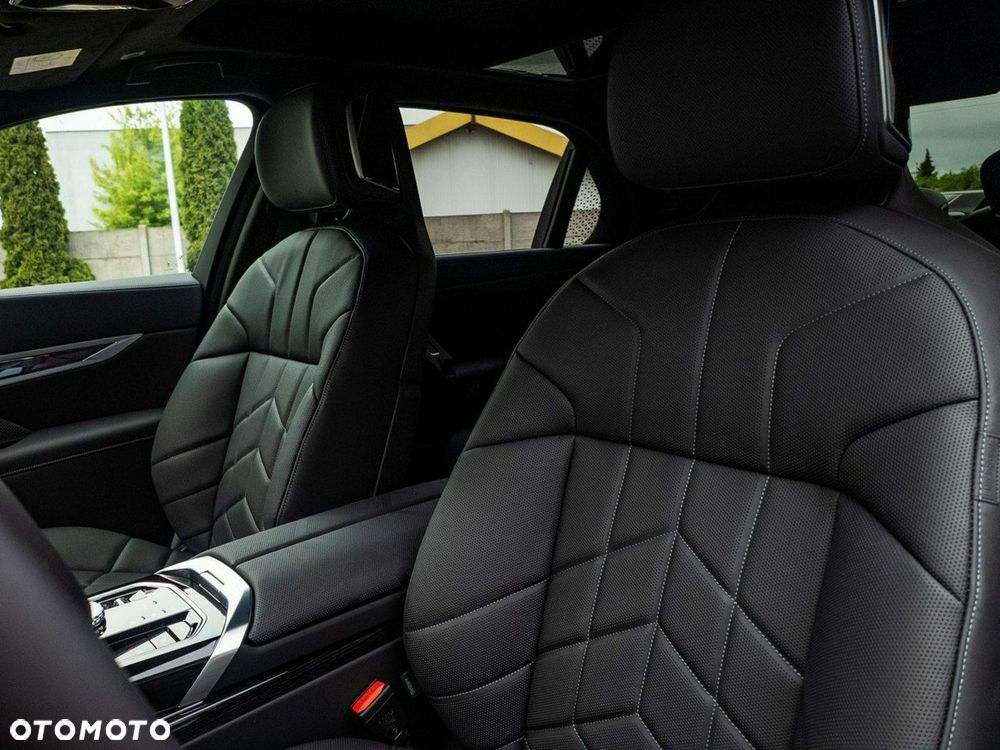 BMW Seria 7 740d xDrive mHEV sport - 19