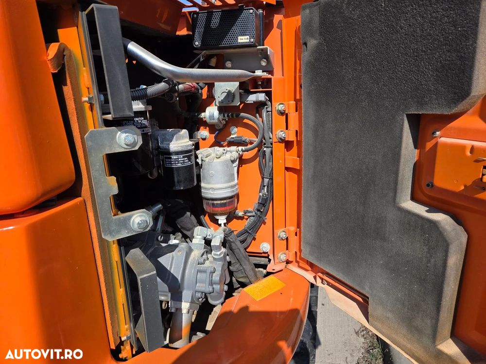 Hitachi ZX85, 2022, 2.491h, 8,6t, CUPLA RAPIDA HIDRAULICA+3 CUPE NOI, LAMA NIVELARE, ad sapare 5m, inst picon, instalatia rotire atasament, senile cauciuc, AC, Camera spate, ridica 4,5t, latime 2,2m, CA NOU, posibilitate leasing 4 ani-PROMOTIE 62.900 EUR+Tva - 8