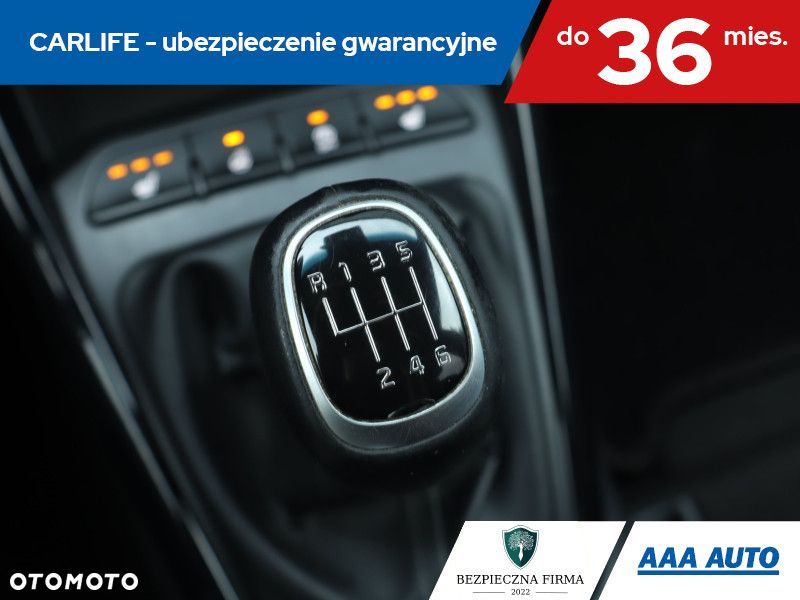 Kia Stonic - 19