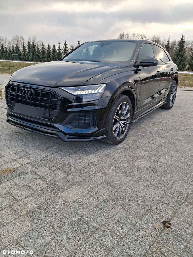 Audi Q8 - 1