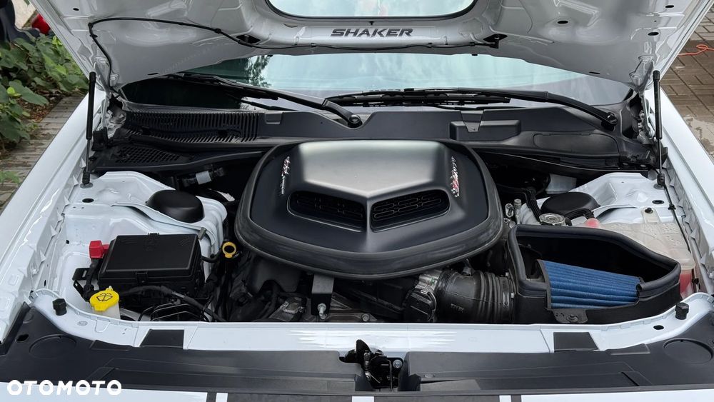 Dodge Challenger 6.4 Scat Pack - 11