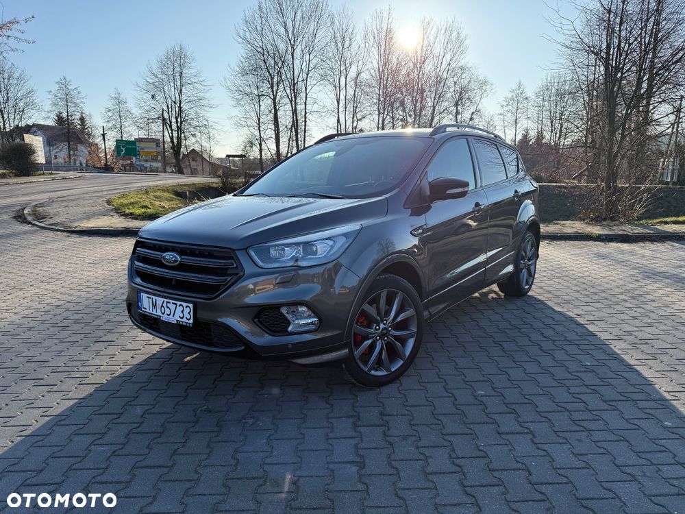 Ford Kuga - 1
