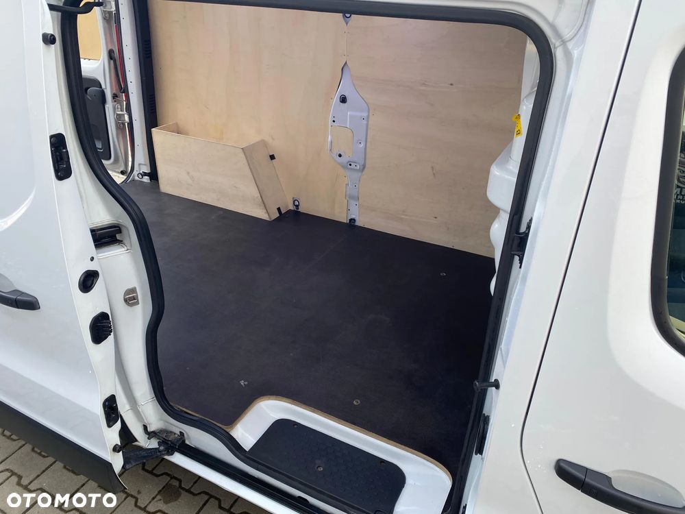 Renault TRAFIC L2H1 - 21