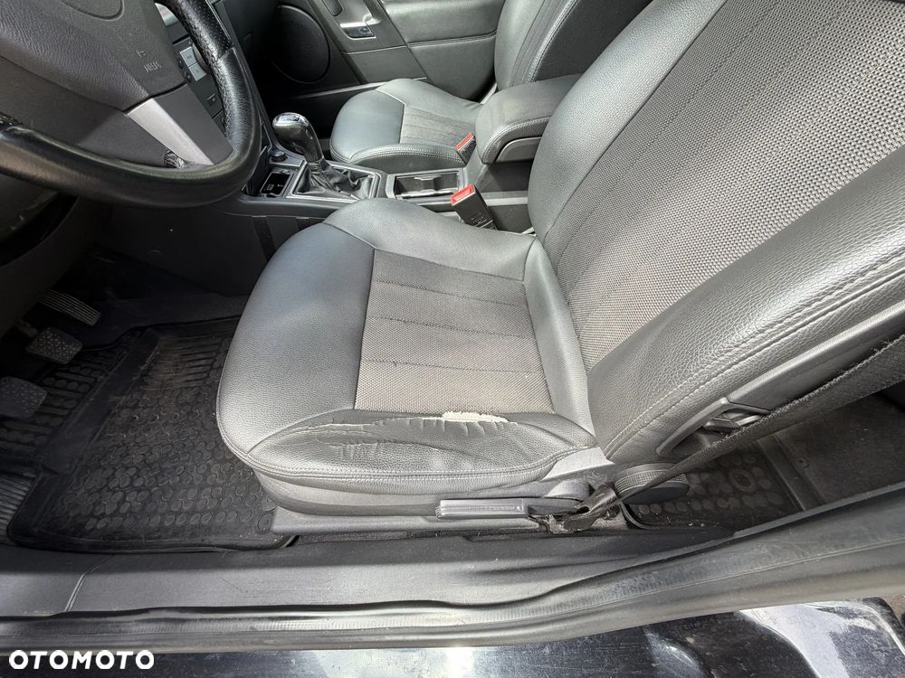 Opel Vectra 1.9 CDTI Sport / GTS - 16