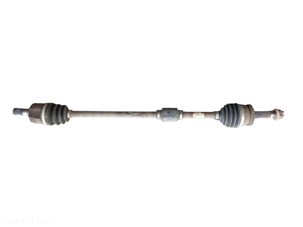 PÓŁOŚ PRAWA HYUNDAI i20 1.2 PÓŁOŚ PRAWA 11051504 i20 - 2
