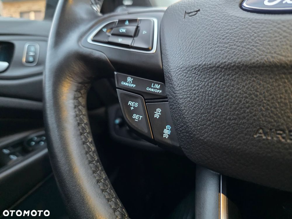 Ford Kuga 2.0 TDCi 4x4 Titanium - 22