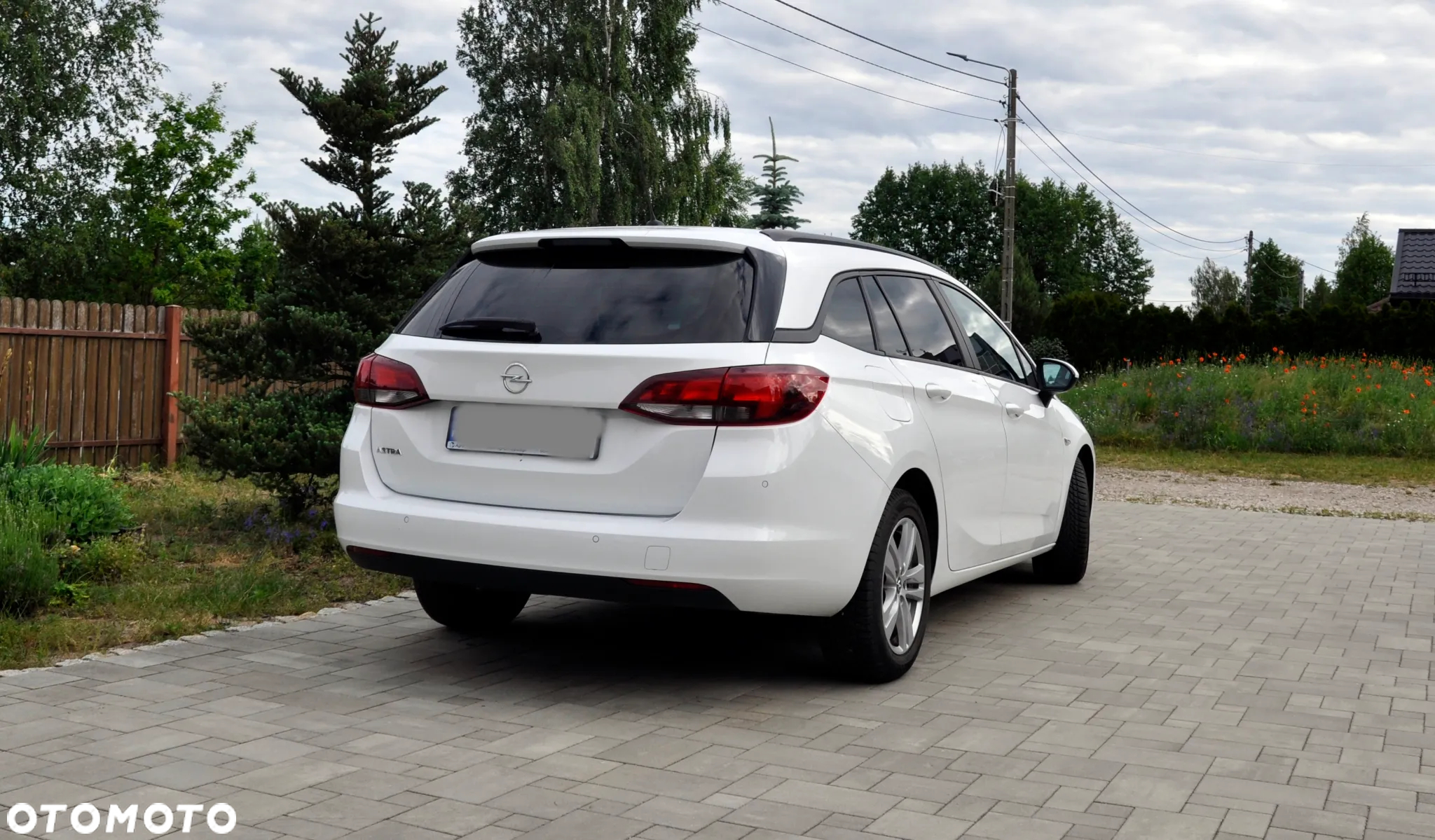Opel Astra V 1.5 CDTI Edition S&S - 2