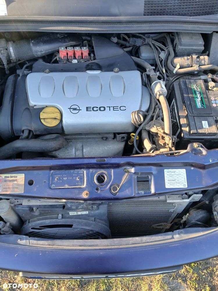 Opel Zafira 1.8 16V Elegance - 28