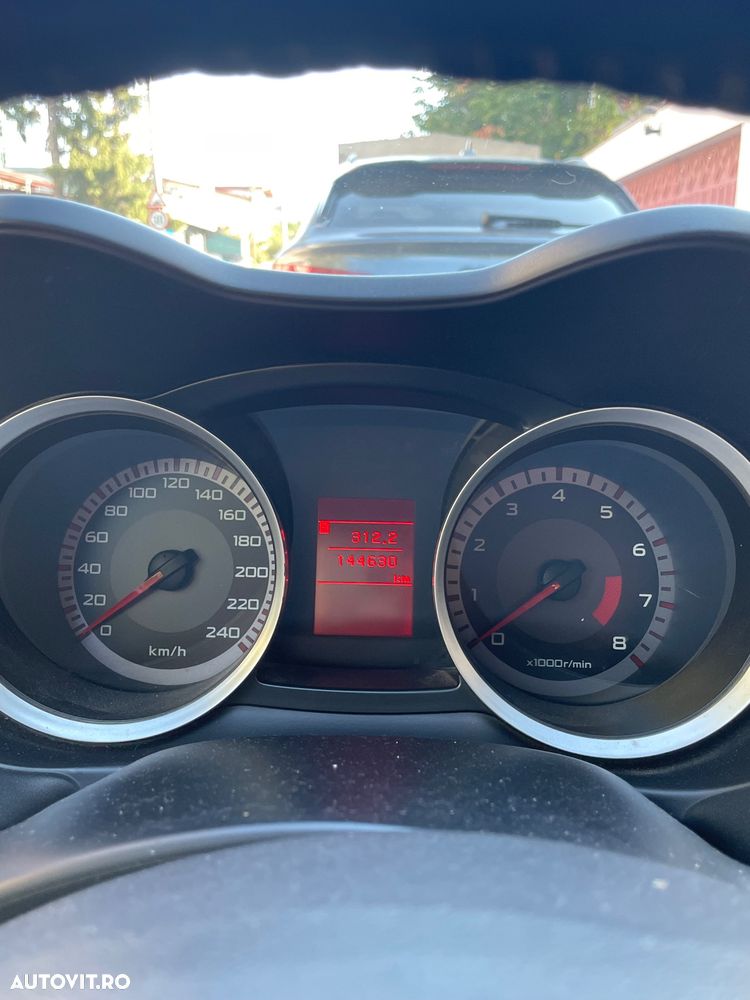 Mitsubishi Lancer 1.8 Instyle Aut - 11