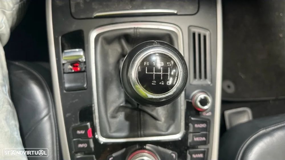 Audi A4 Avant 2.0 TDI e DPF Attraction - 13