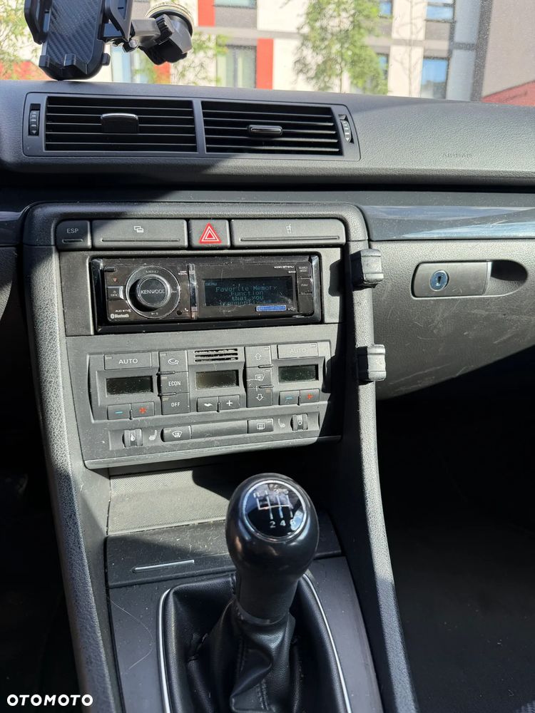Audi A4 Avant - 4