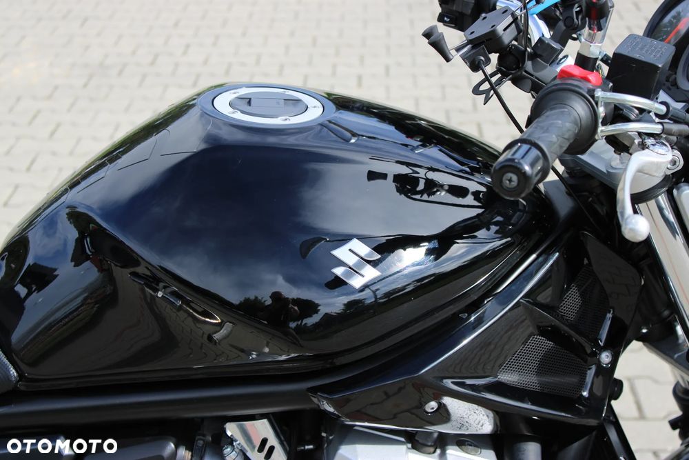 Suzuki Bandit - 24
