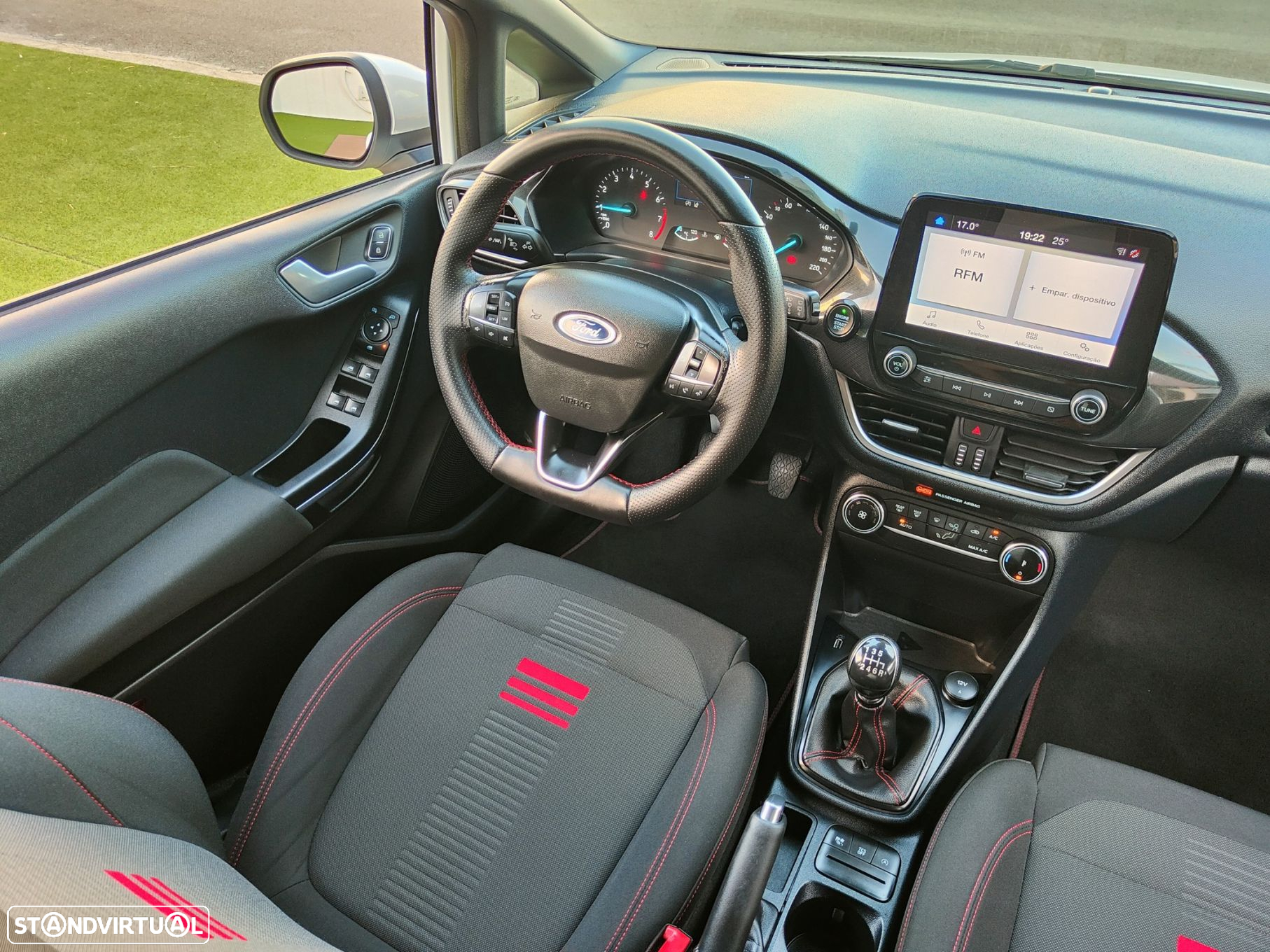 Ford Fiesta 1.0 EcoBoost ST-Line - 36