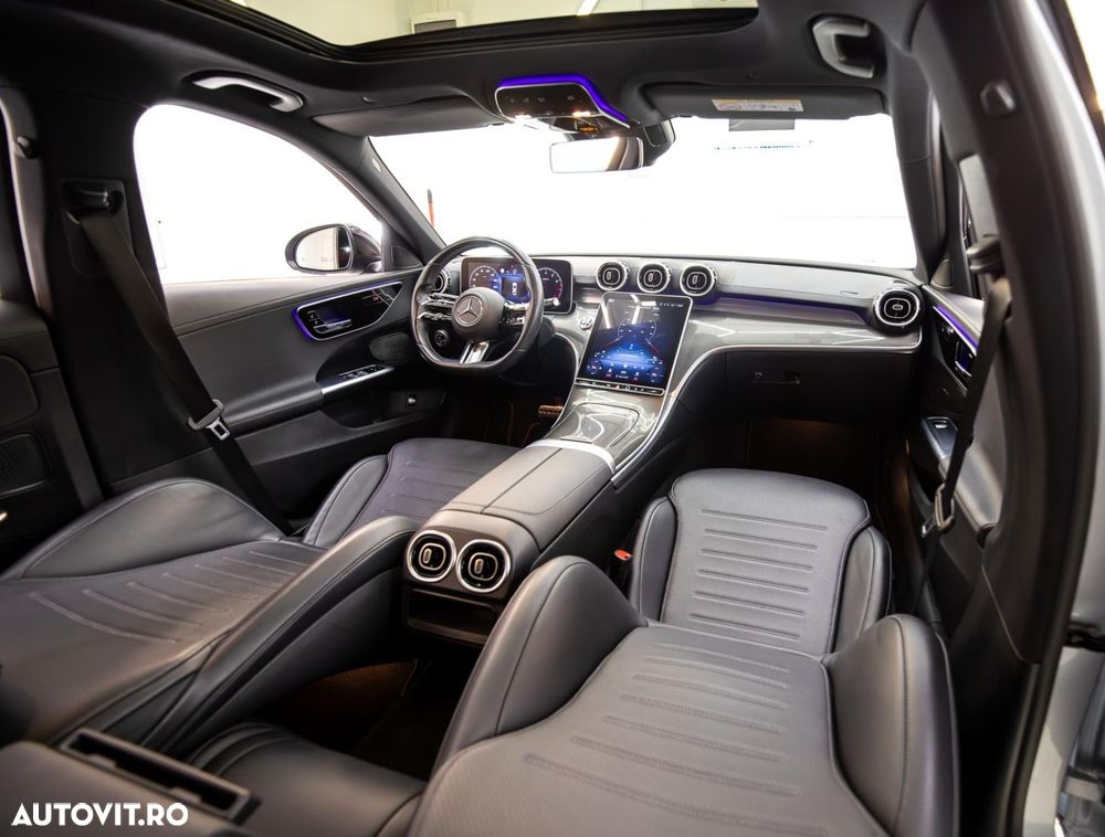 Mercedes-Benz C - 12