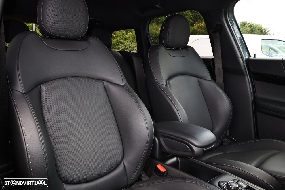 MINI Countryman Cooper SE Premium Classic Auto - 13
