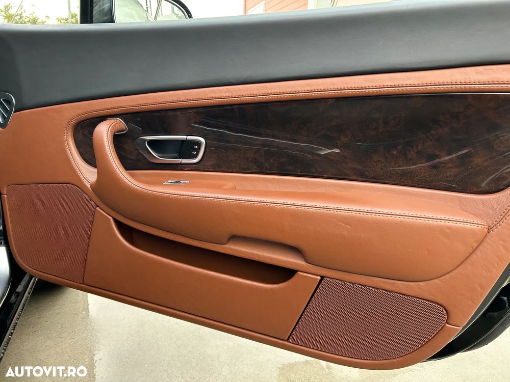 Bentley Continental GT - 16