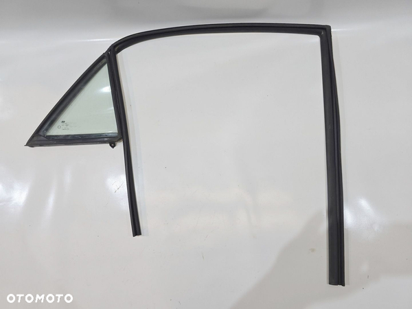 SZYBA KAROSERYJNA TYŁ PRAWY HYUNDAI I20 II HB 19r 43R-00097