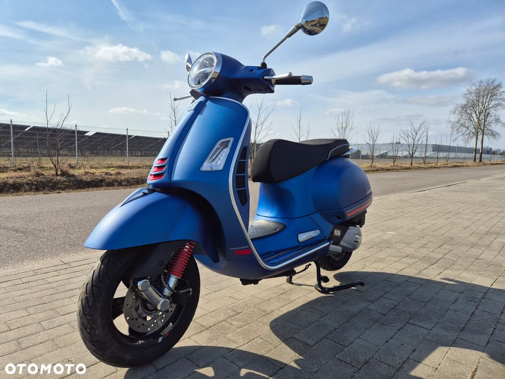 Vespa GTS - 1