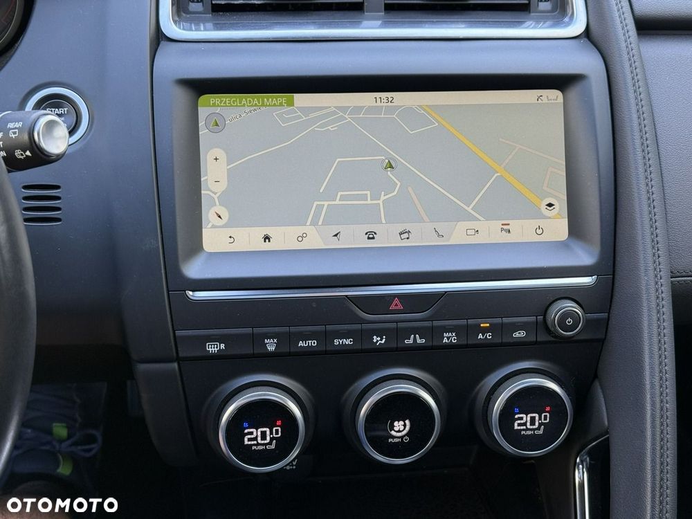 Jaguar E-Pace 2.0 i4P AWD R-Dynamic S - 32