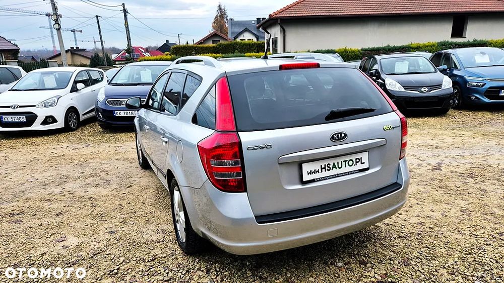 Kia Ceed 1.4 CVVT Dream-Team Edition - 20