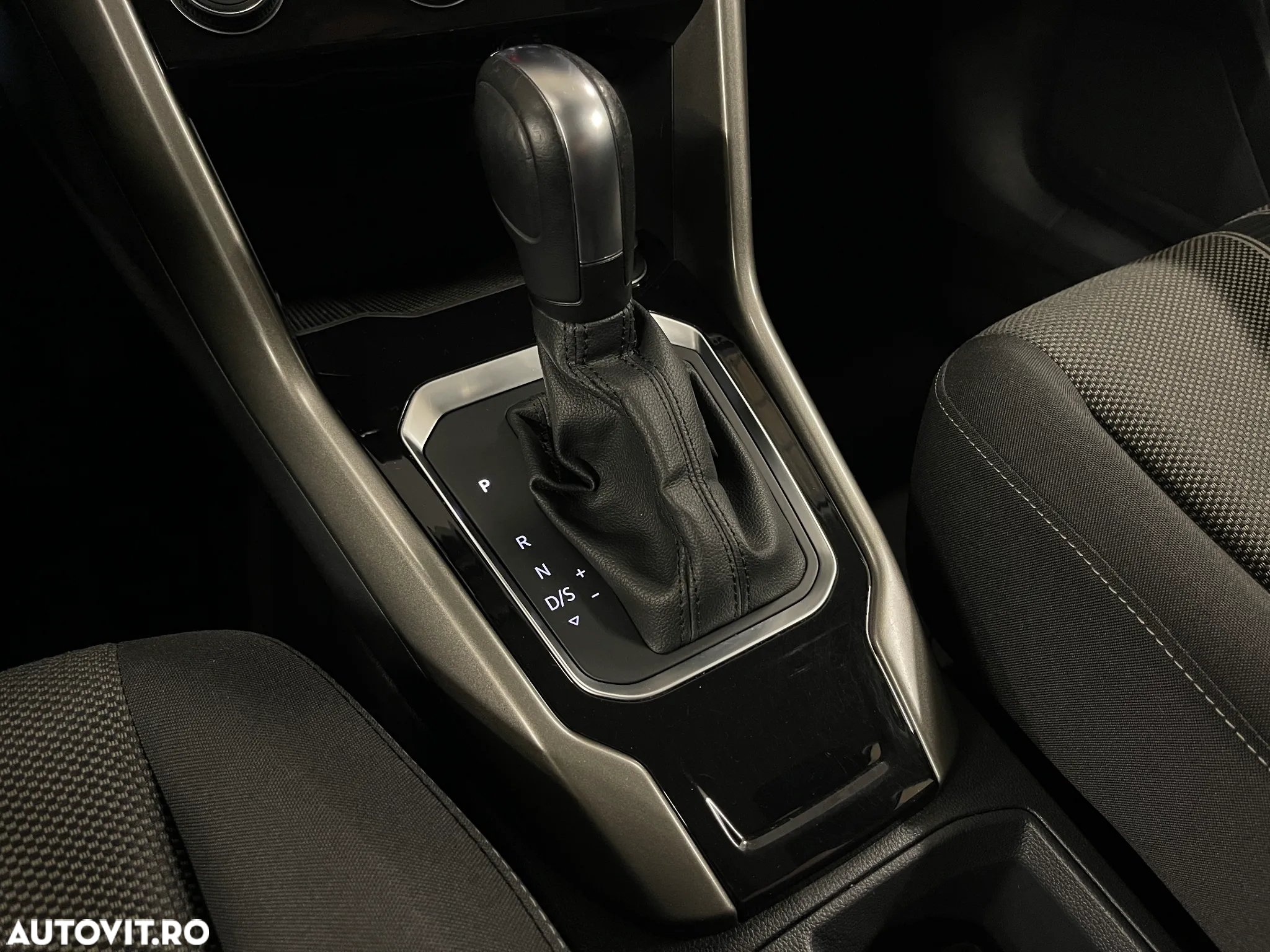 Volkswagen T-ROC 2.0 TDI DSG Style - 23