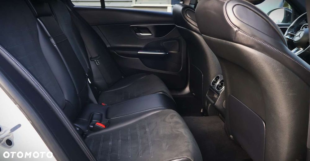 Mercedes-Benz Klasa C - 19