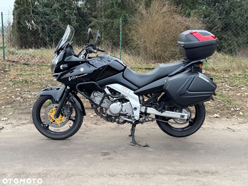 Suzuki V-STROM - 25