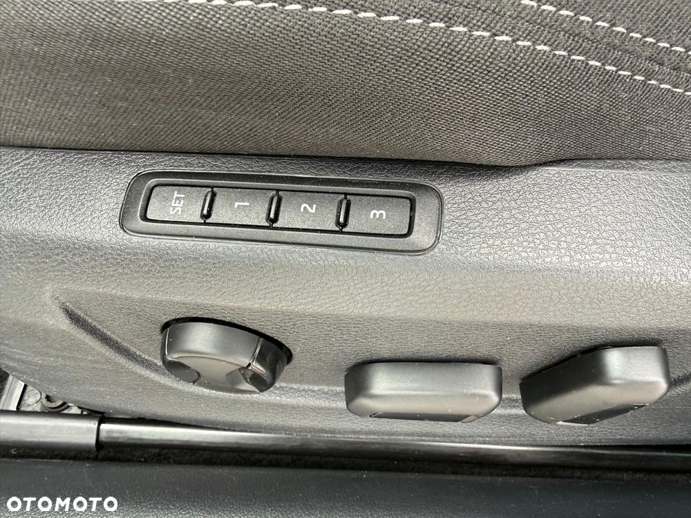 Skoda Superb 2.0 TDI 4x4 Ambition DSG - 21