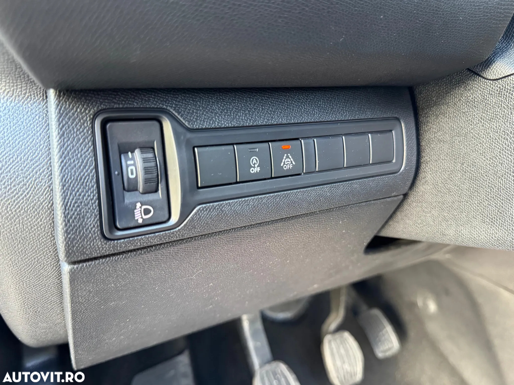 Peugeot 308 1.2 L PureTech Turbo S&S Active - 11