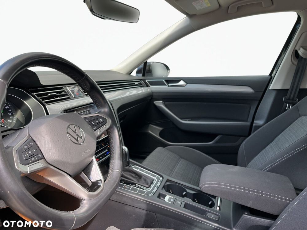 Volkswagen Passat Variant - 10