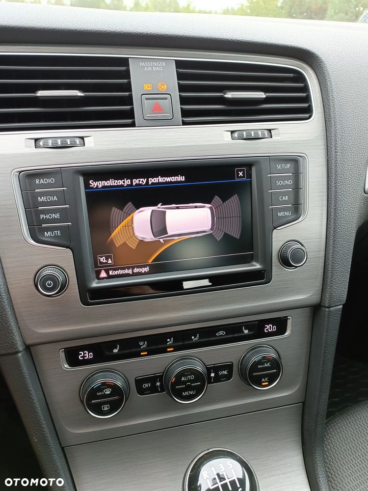 Volkswagen Golf 1.4 TSI BMT Comfortline - 10