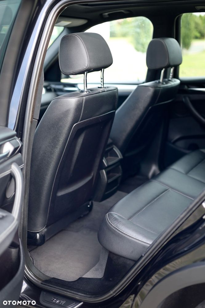 BMW X3 xDrive20d - 18