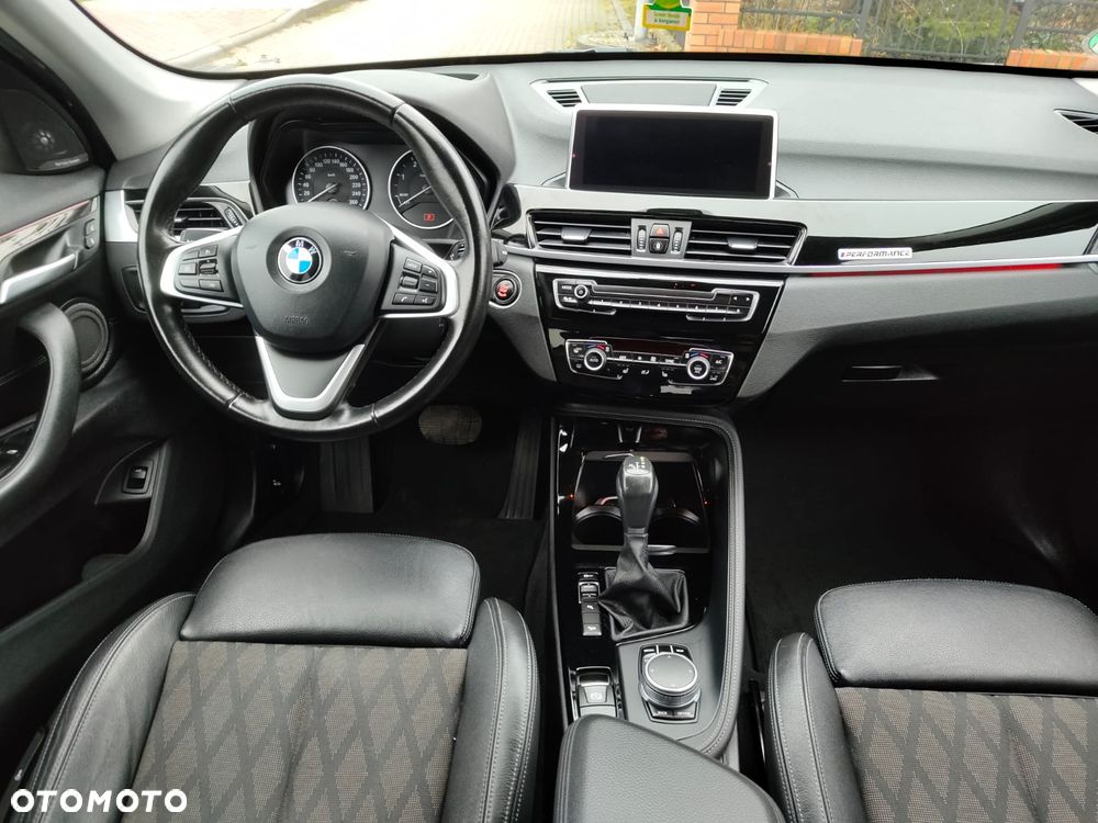 BMW X1 xDrive25d Sport Line - 7