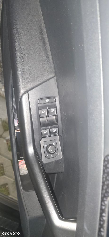 Volkswagen T-Cross 1.0 TSI Style DSG - 7