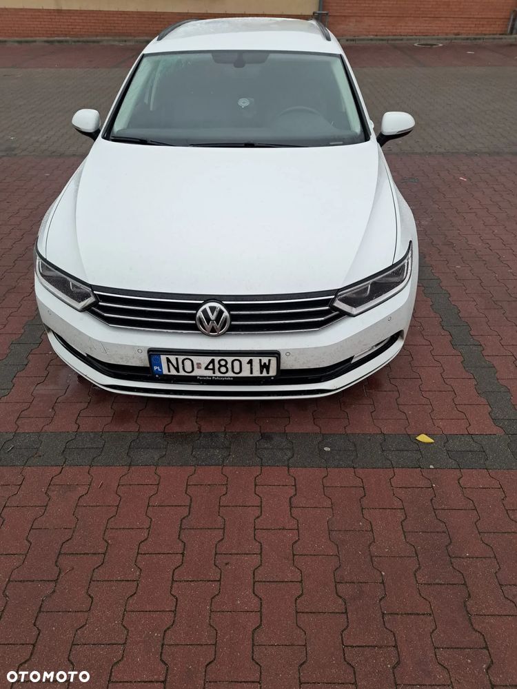Volkswagen Passat 2.0 TDI SCR Comfortline DSG - 16