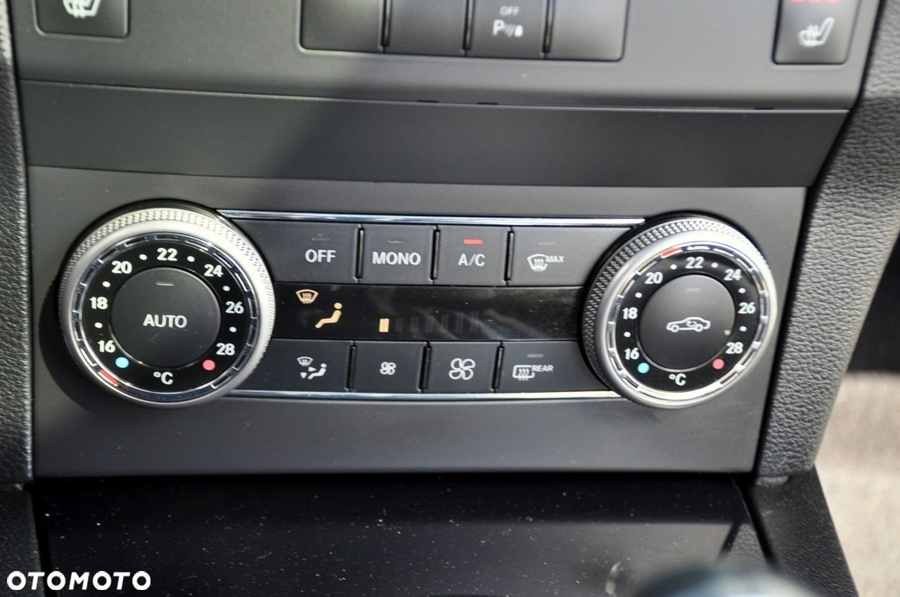 Mercedes-Benz GLK - 34