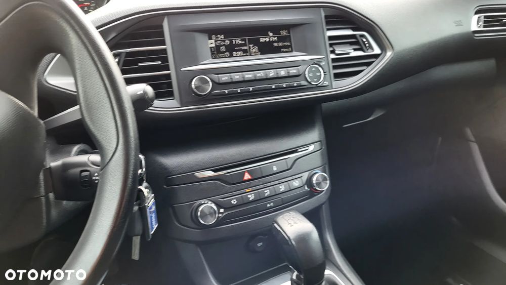 Peugeot 308 - 11