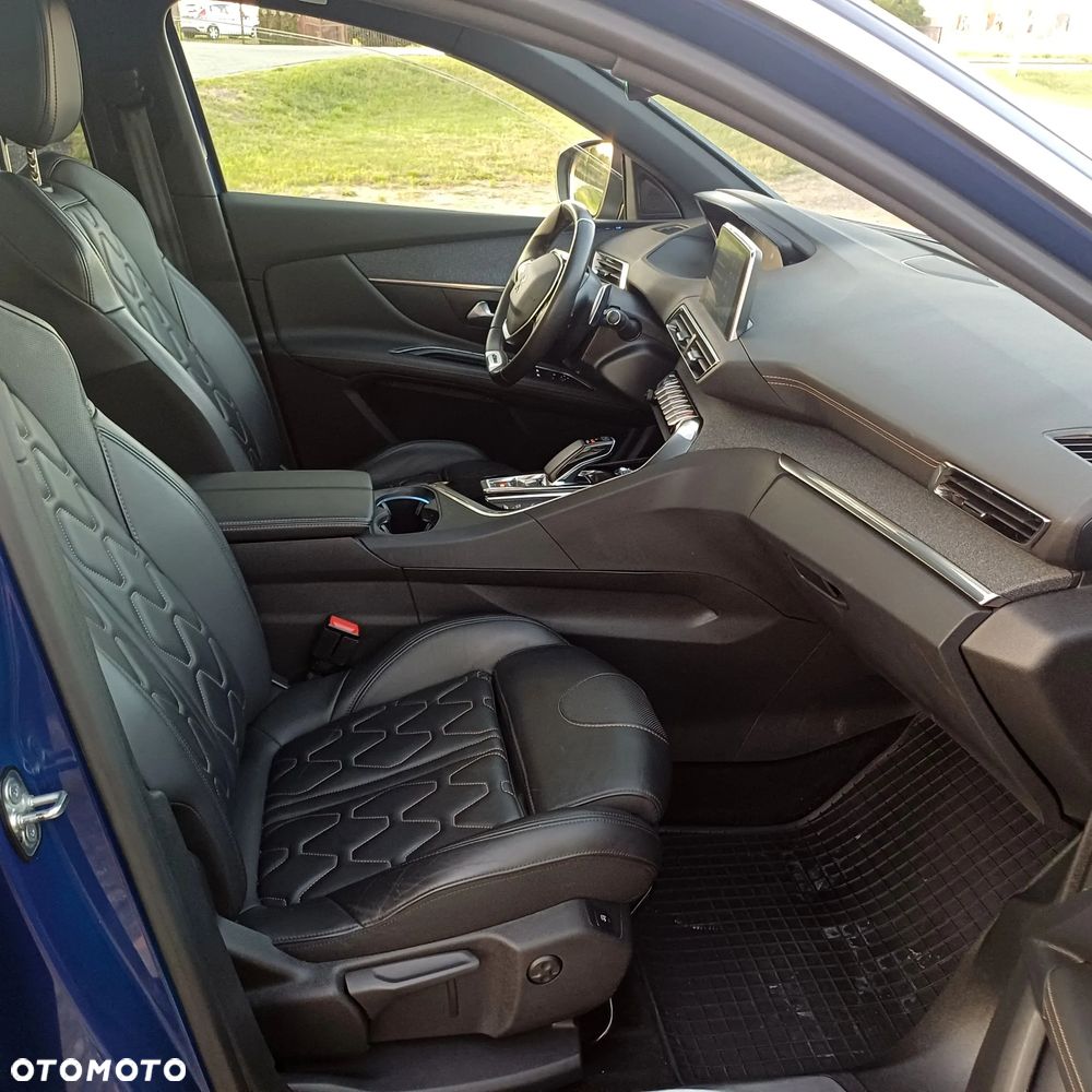 Peugeot 3008 1.6 PureTech HYbrid GT Line S&S EAT8 - 9