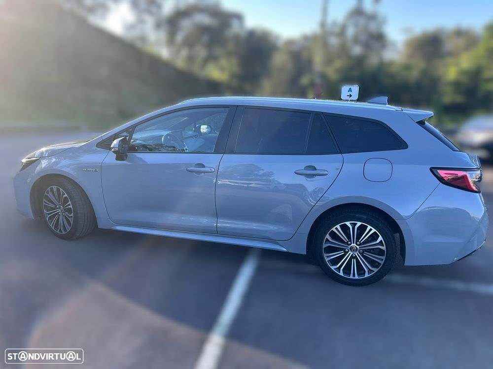 Toyota Corolla Touring Sports - 1